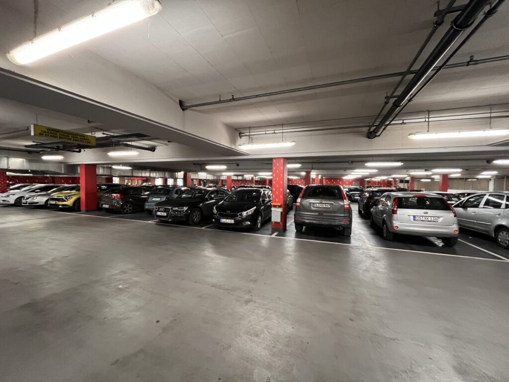 Angespannte Parkensituation in Lingen – Dezember bringt Herausforderungen