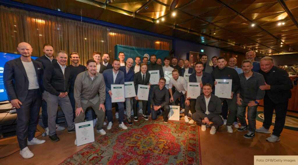 DFB beglückwünscht 17 neue Inhaber der Pro Lizenz