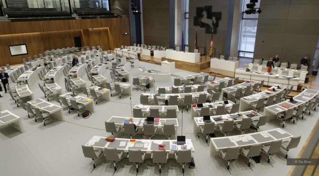 Niedersachsen: Landtag berät über Digitalisierung, Bildung und Umwelt