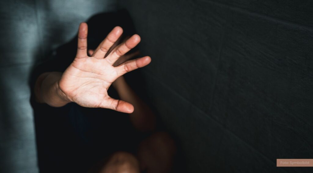 Unfallfahrer attackiert Sanitäter – Polizei ermittelt