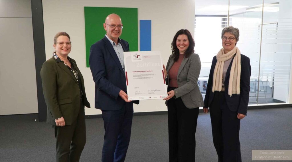 Grafschaft Bentheim erhält erneut Zertifikat für familienfreundliche Personalpolitik