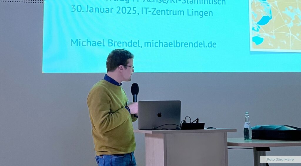 Künstliche Intelligenz verantwortungsvoll nutzen – 5 Thesen aus dem KI-Stammtisch