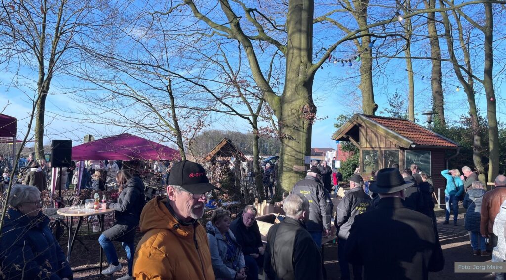 Wintermarkt in Lengerich: Gemütliches Beisammensein an der Ramings Mühle