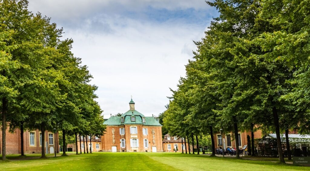 Neue Ausstellung im Schloss Clemenswerth: "Collection & Friends/Sammeln un Fründe"