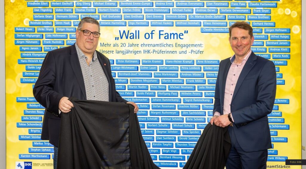 IHK würdigt langjährige Prüfer mit „Wall of Fame“