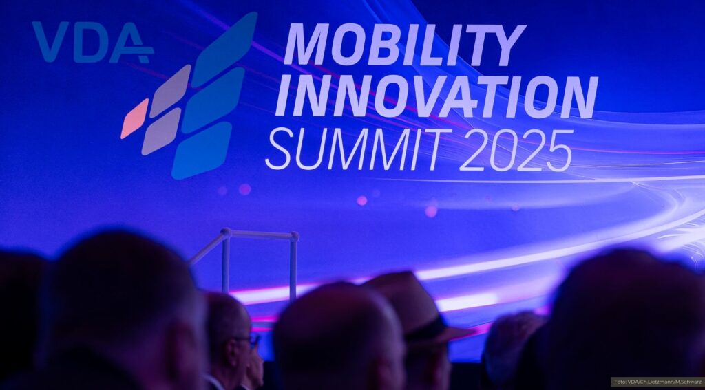 Mobility Innovation Summit in Berlin: Automobilindustrie fordert umfassende Reformen