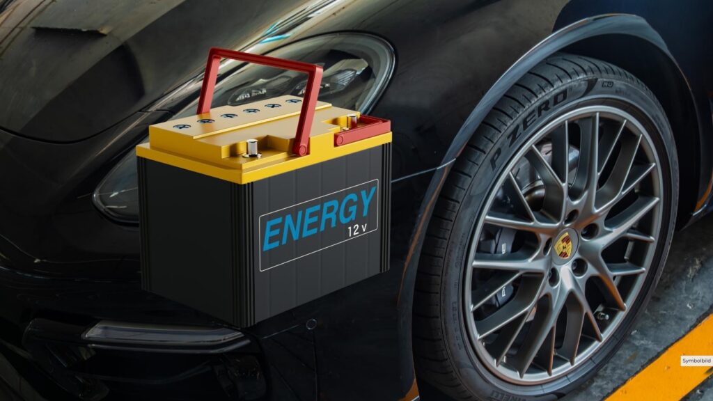 Porsche mit 12V-Batterie und Alufelgen, Energieeffizienz.