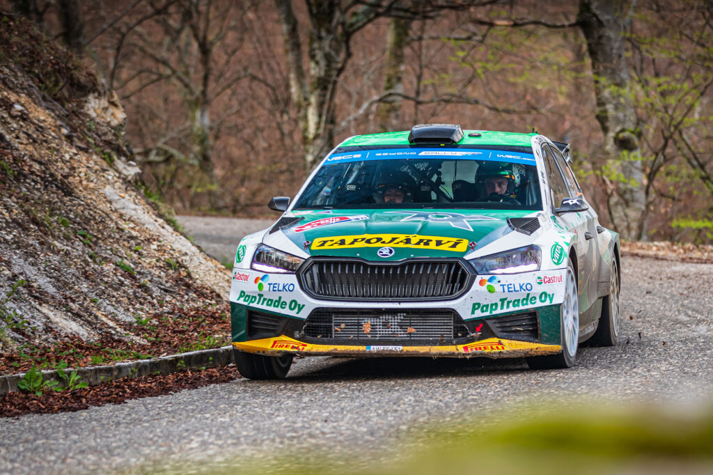Škoda startet durch – Premiere der Rallye Kanarische Inseln in der WRC mit starken Crews