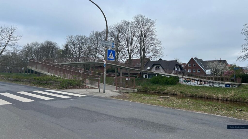 Neubau der Drehbrücke: Busbahnhof am Hallenbad in Haren wird ab 24. April gesperrt