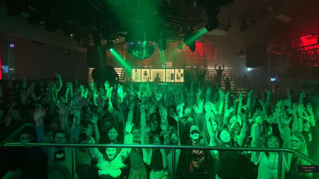 Volles Haus und beste Stimmung: U16-Party des Jugendparlaments begeistert in Lingen