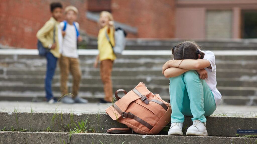 Mobbingprävention in Schulen und Kitas – wie frühzeitige Ansätze Kinder stärken können