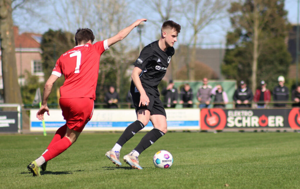 Traumtor sichert Punkt: SC Spelle-Venhaus belohnt sich spät in Hildesheim