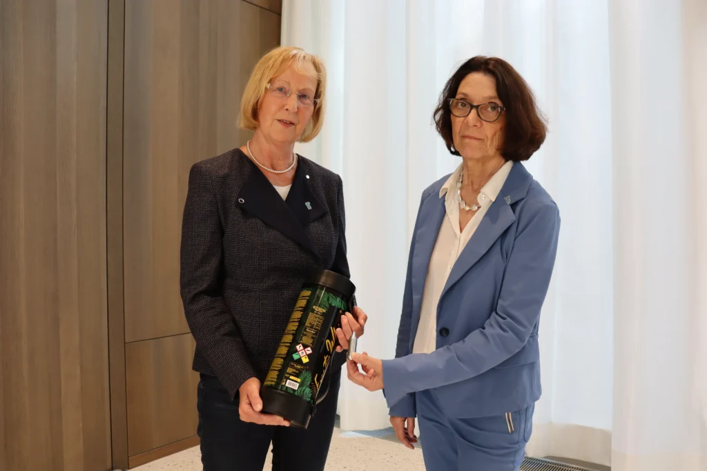 Partydroge Lachgas: Ärztekammer Niedersachsen fordert bundesweite Verkaufsbeschränkungen