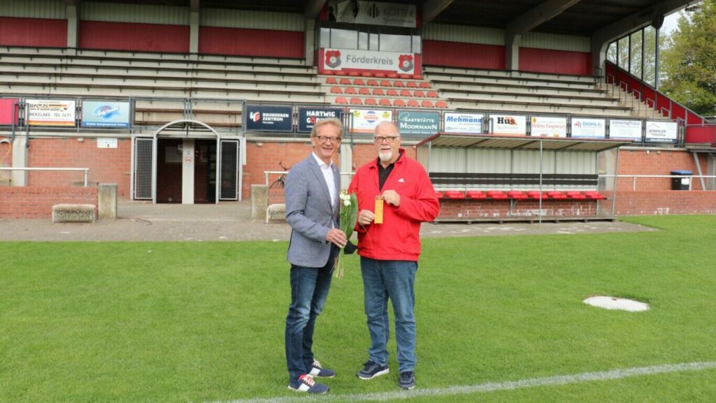 Glückstreffer in Herzlake – VfL-Schatzmeister gewinnt Hauptpreis bei der Emsland Sport Tombola