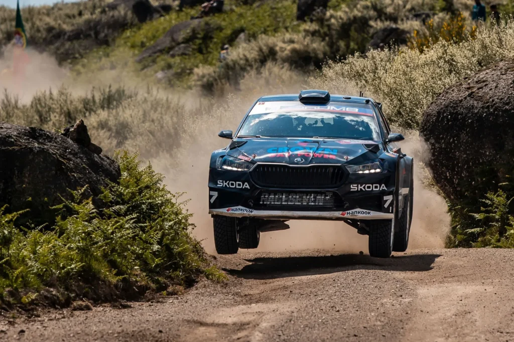 Škoda überzeugt bei Rallye Portugal – Greensmith/Andersson sichern sich Podiumsplatz