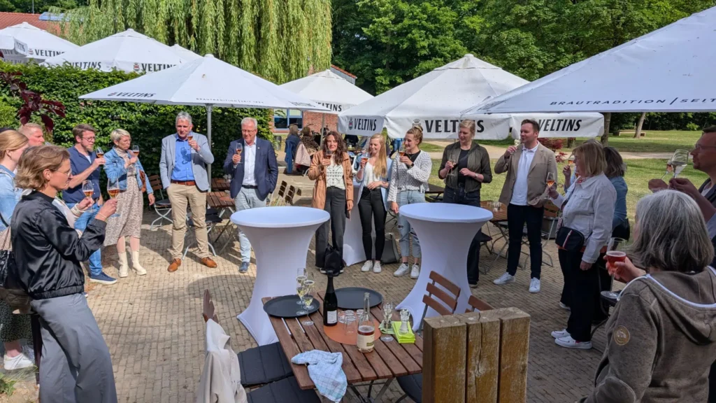 Führung stärken: Vitus qualifiziert 16 neue Leitungskräfte