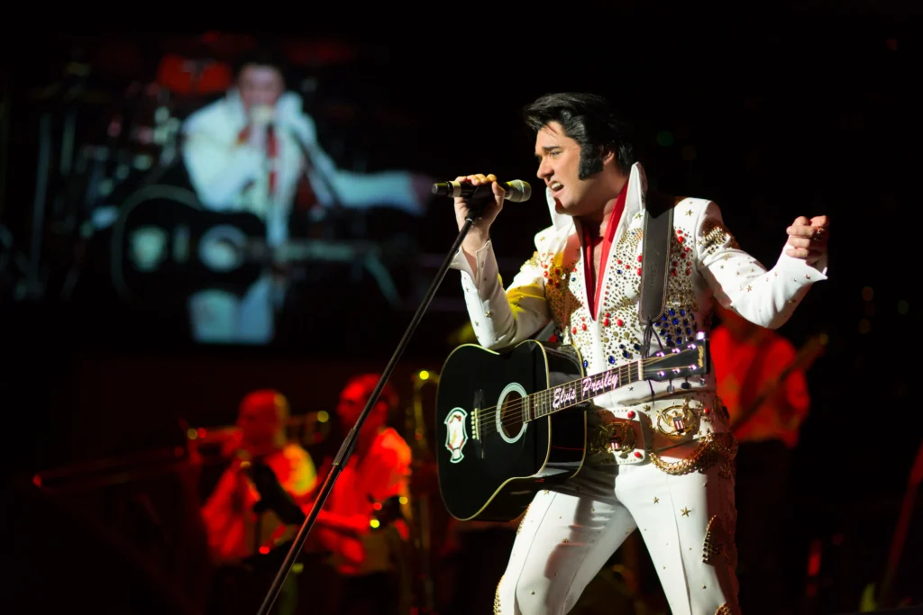 „ELVIS - Das Musical“ kehrt 2026 in die EmslandArena zurück