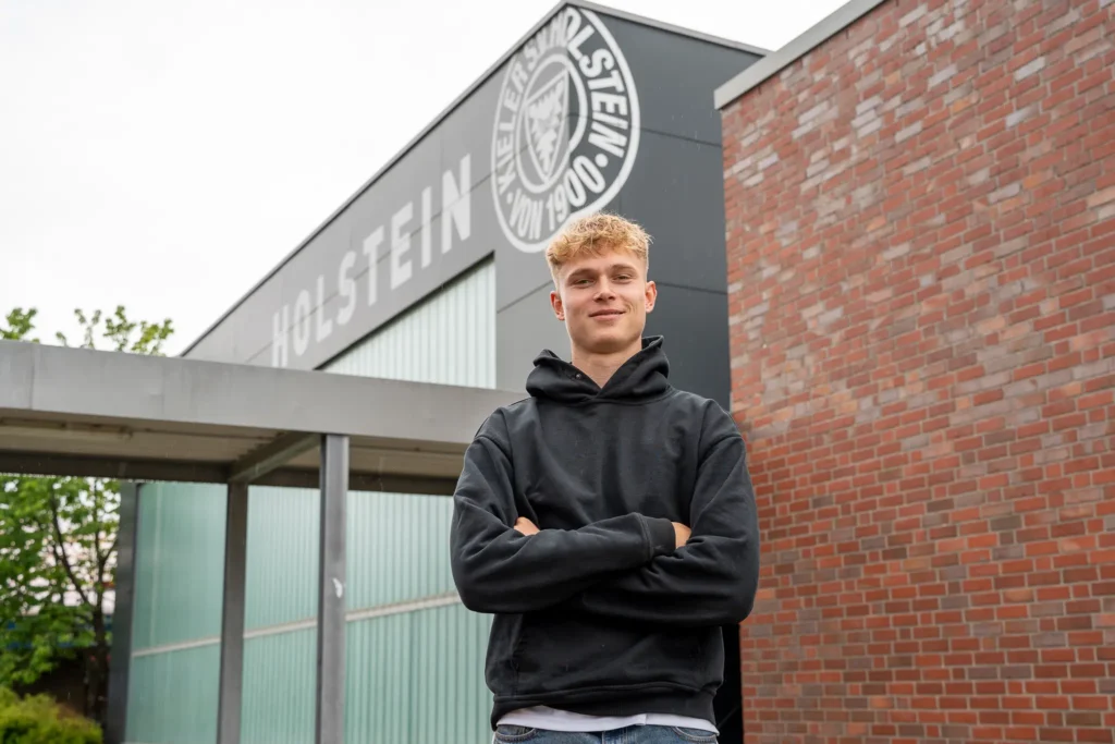 Holstein Kiel verpflichtet dänisches Mittelfeldtalent Kasper Davidsen