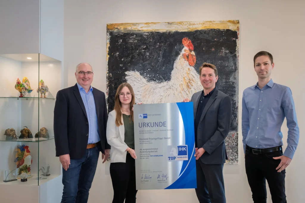 Ausbildung mit Vorbildcharakter: Emsland Frischgeflügel in Haren erhält IHK-Siegel