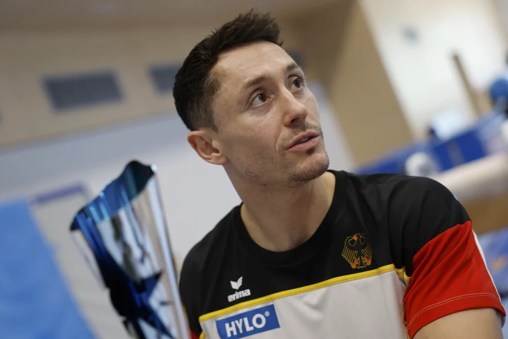 Hannover: "Feuerwerk der Turnkunst" verpflichtet Turn-Stars Dauser und Toba für Abschiedstournee VIVA