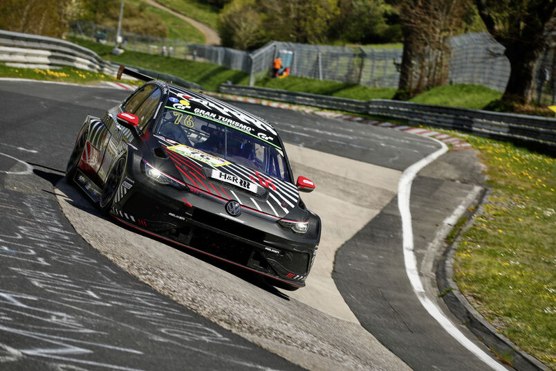 Volkswagen feiert Golf GTI-Festival beim 24-Stunden-Rennen am Nürburgring