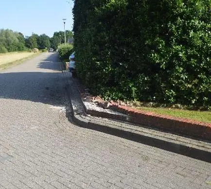 Mauer beschädigt – Polizei in Salzbergen sucht Zeugen