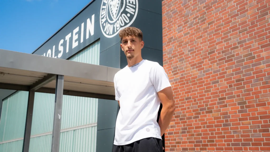 Holstein Kiel sichert sich Mittelfeldtalent Hamza Muqaj
