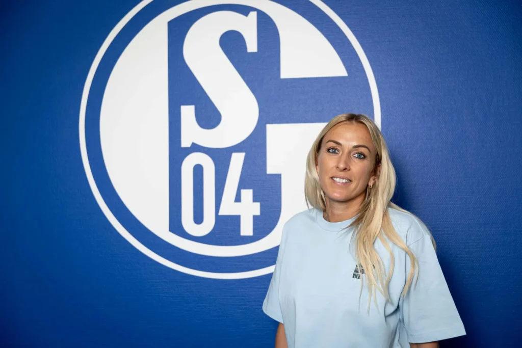 Gelsenkirchen: Mandy Islacker startet neue Karriere beim FC Schalke 04