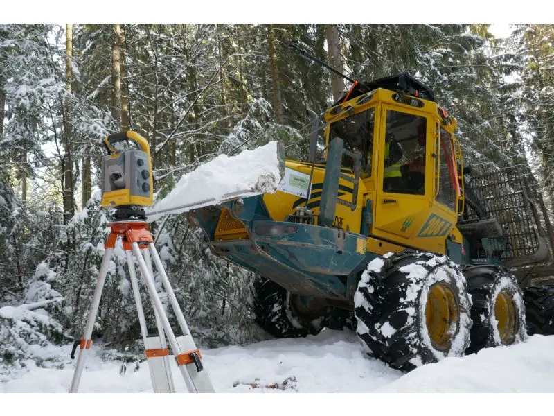 SuperNav bringt präzise Navigation in den Wald – Satellitentechnik trotzt Schnee und Bäumen
