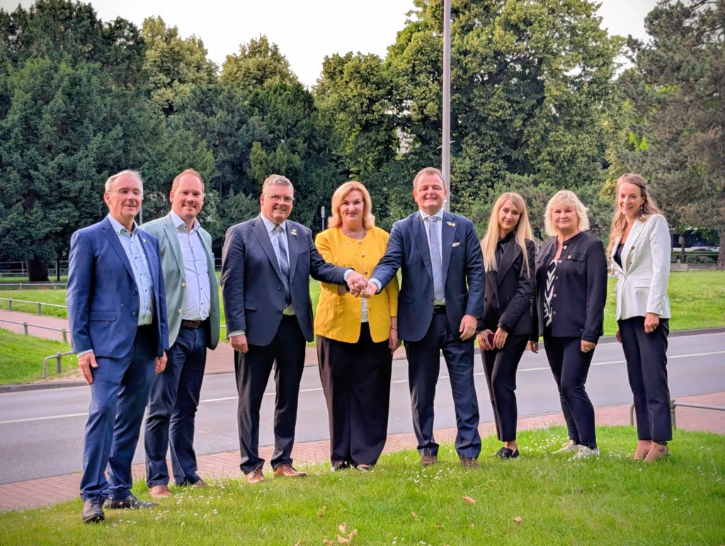Städtefreundschaft über Grenzen hinweg: Nordhorn, Coevorden und Chuhuiv besiegeln Partnerschaft