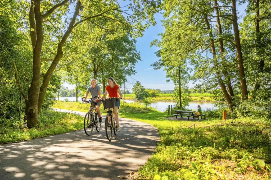 Urlaub im Emsland – Fünf gute Gründe für die Auszeit zwischen Fluss, Moor und Schloss