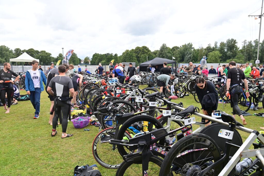 Triathlon am Vechtesee: Straßensperrungen am 22. Juni in Nordhorn