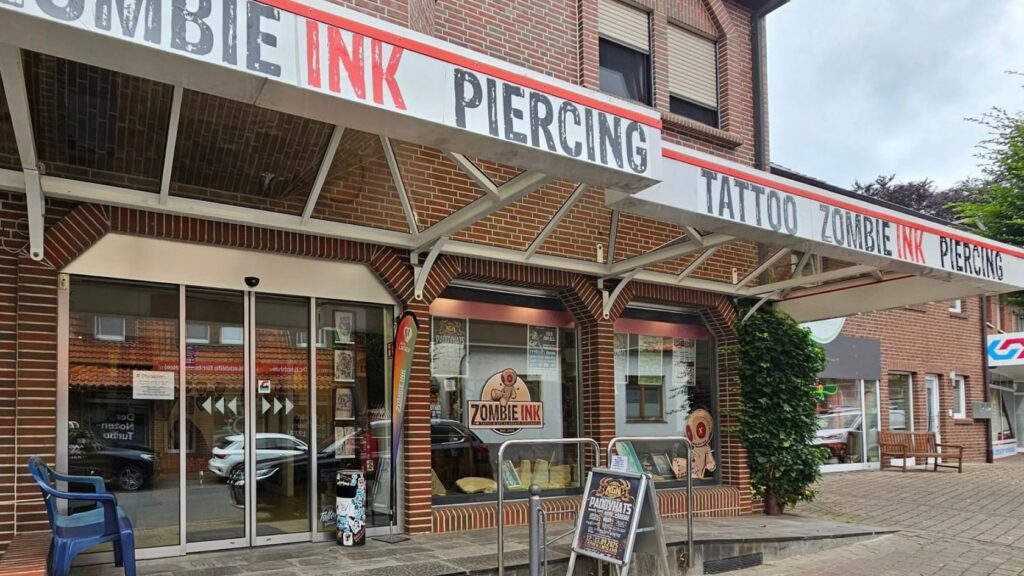 Tattoo-Studio warnt: „Zombie Ink ist in der Hauptstraße – nicht bei eBay!“