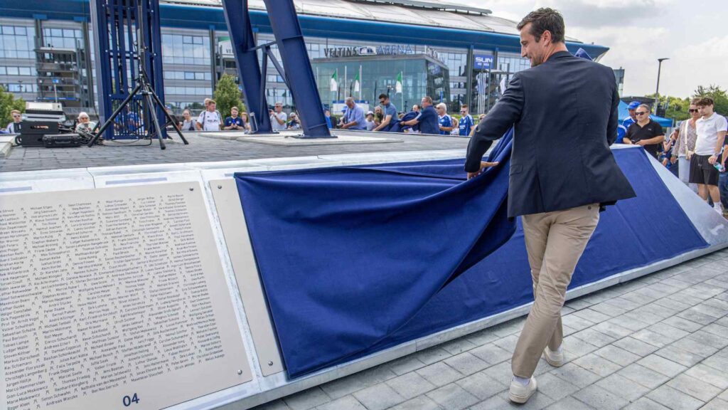 Neue Landmarke auf Schalke: Förderturm-Denkmal würdigt Genossenschaftsmitglieder