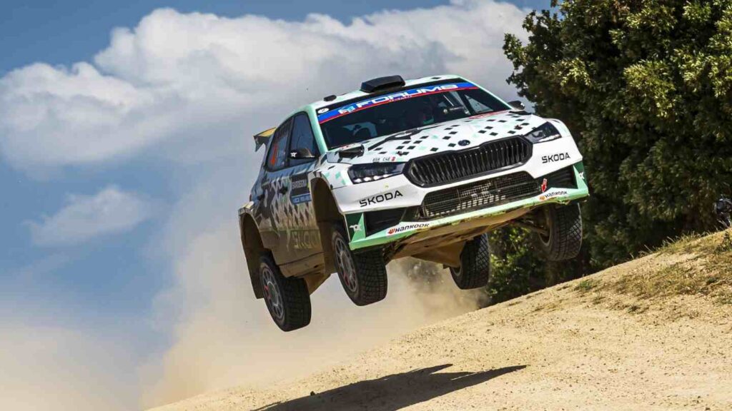 Estland-Rallye: Škoda-Piloten greifen auf heimischem Schotter nach WRC2-Spitzenplätzen