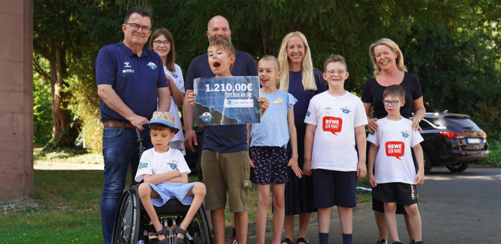 SC Paderborn unterstützt inklusive Sportförderung mit Trikotspende