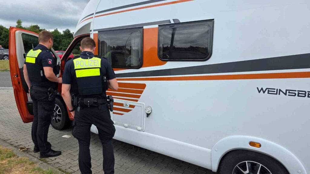 Ferienstart auf der A31 – Polizei zieht Bilanz nach Verkehrskontrolle bei Wietmarschen