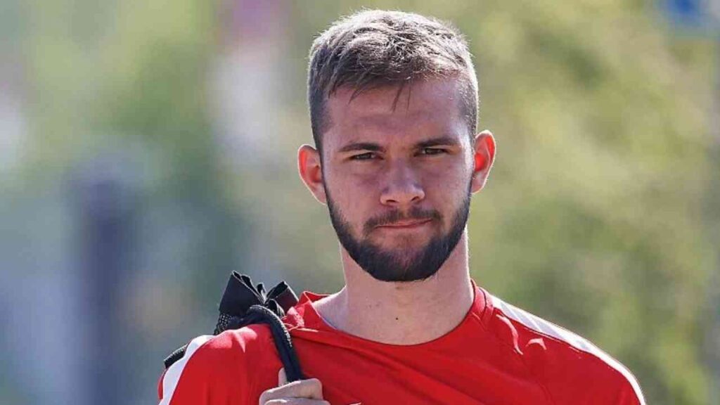 1. FC Kaiserslautern: Abwehrspieler Simon Asta erleidet Kreuzbandverletzung