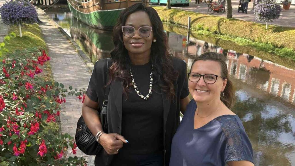 Papenburg: Nigerianerin findet mit Mut und Hilfe den Weg in den Traumjob