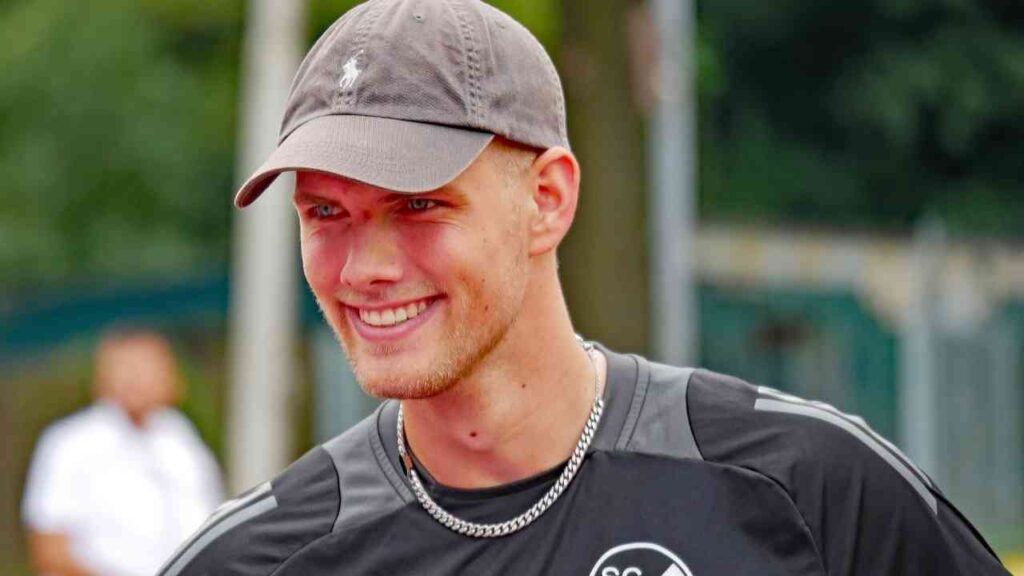 Spelle trotzt Unterzahl: Auswärtssieg bei Lupo Martini Wolfsburg