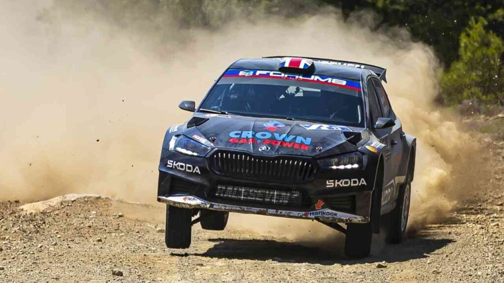 Škoda-Piloten starten bei WRC2-Rallye in Paraguay voll durch