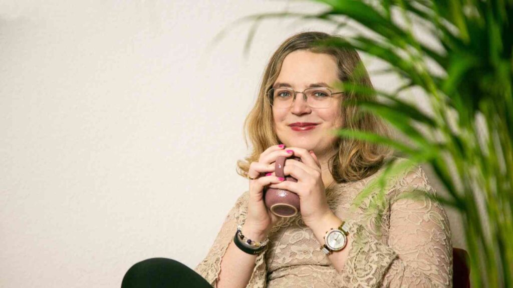 Authentizität als Erfolgsfaktor: Wie Victoria Bobula die bewusste Sichtbarkeit von Coaches und Dienstleistern fördert