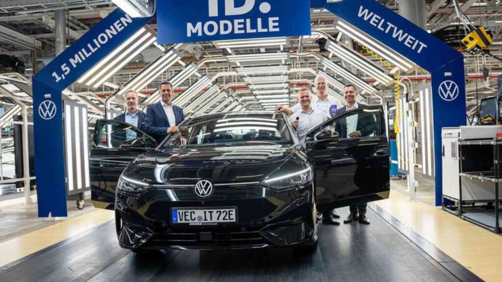 Meilenstein für VW: 1,5 Millionen ID.-Modelle ausgeliefert – Jubiläumsfahrzeug aus Emden