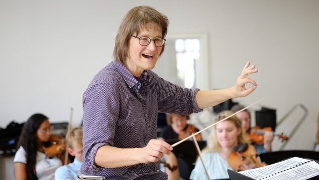 Dr. Claudia Kayser-Kadereit bei einem Konzert