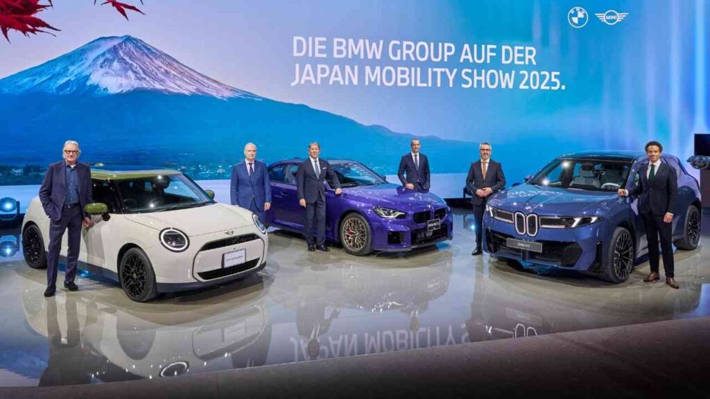 BMW iX3 auf der Japan Mobility Show 2025
