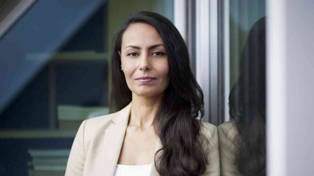 Münchner Wissenschaftlerin Dr. Nada Raddaoui als „Tunisian Women in Tech of The Year 2024“ ausgezeichnet