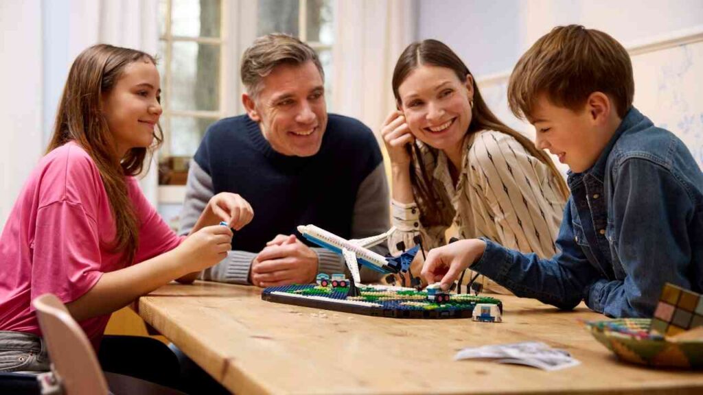 LEGO Mitarbeiterin am Arbeitsplatz