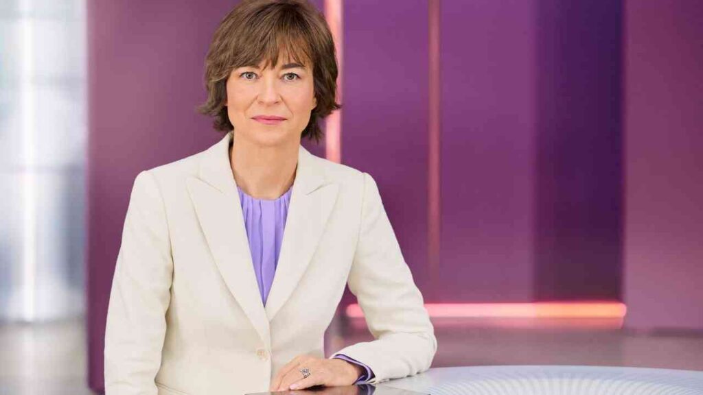 Maybrit Illner im ZDF-Studio zur Sendung über Deutschlands Sicherheit