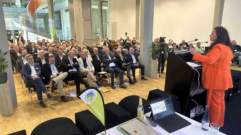 Ems-Achse fordert Reformen: Krone und Connemann setzen Zeichen in Nordhorn