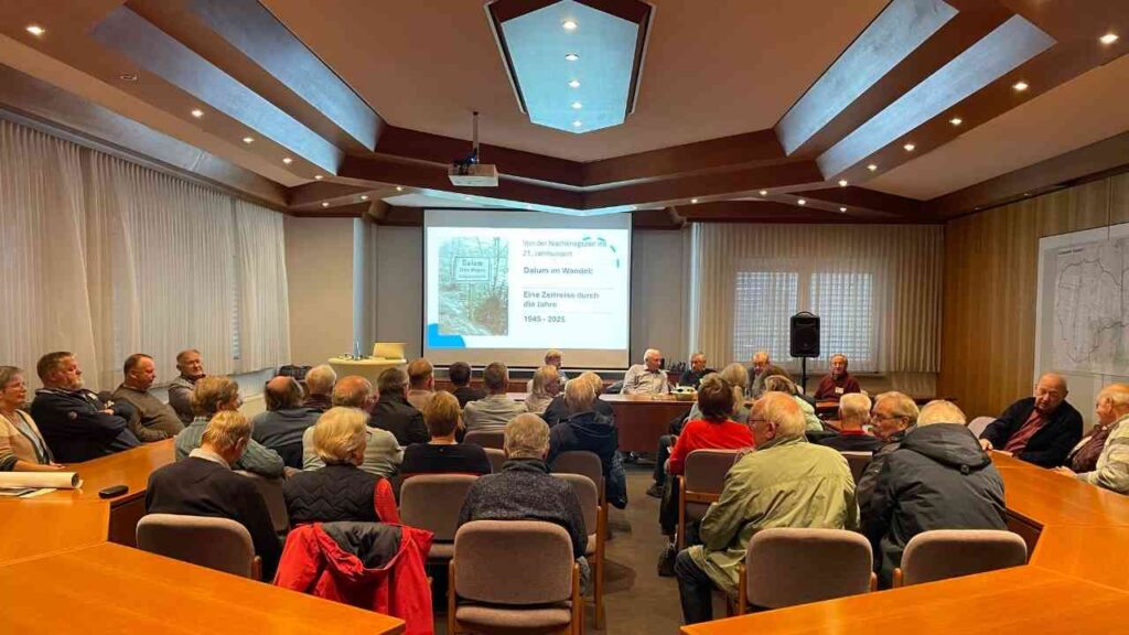 Historische Fotos aus Dalum bei einem Vortrag im Rathaus Geeste